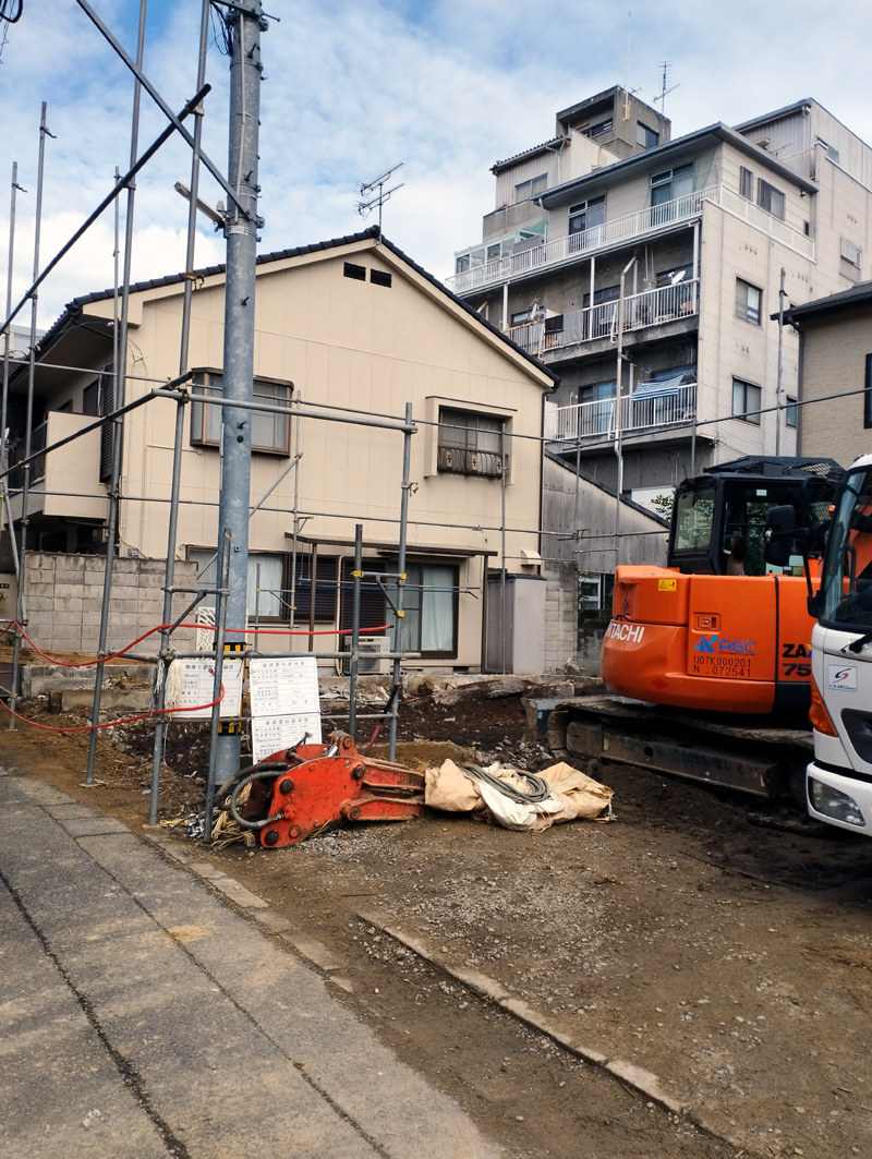 香川県高松市で空き家の解体 補助金を活用した3階建て賃貸アパートの解体工事